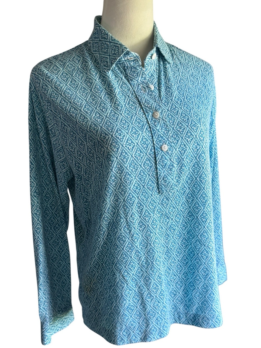 Leon Levin Women’s Aqua/Teal Patterned  Knit Fabric Long-Sleeve Polo Shirt